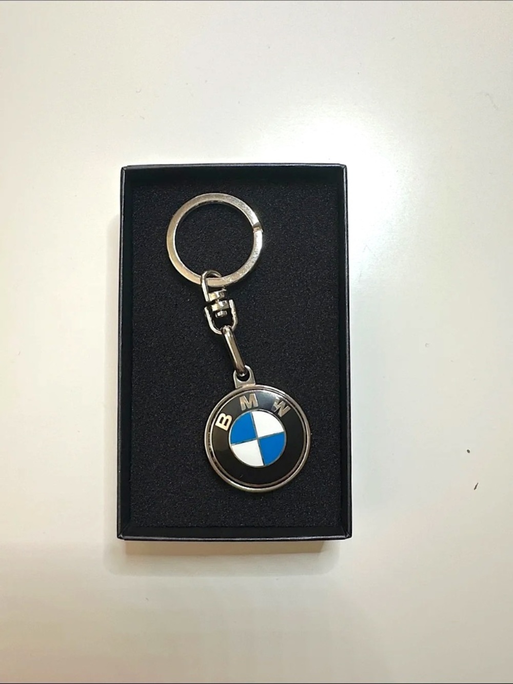 NEW***   BMW Key Chain